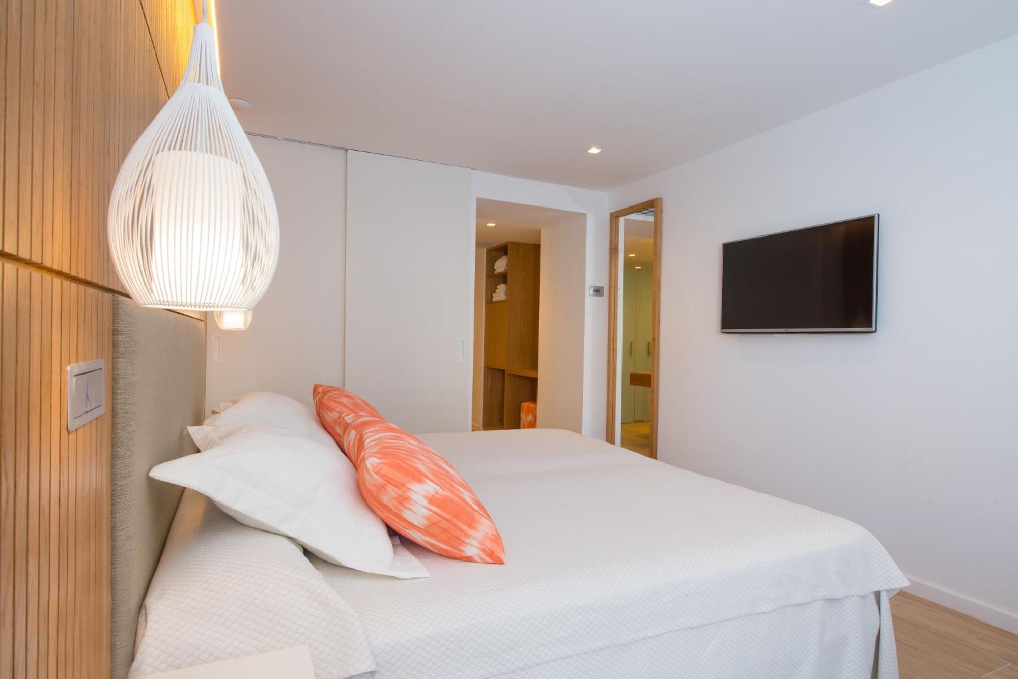 Doppelzimmer mit Poolblick